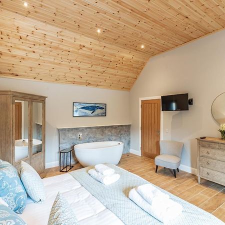 Osprey Lodge 1 With Hot Tub Newton Stewart Εξωτερικό φωτογραφία