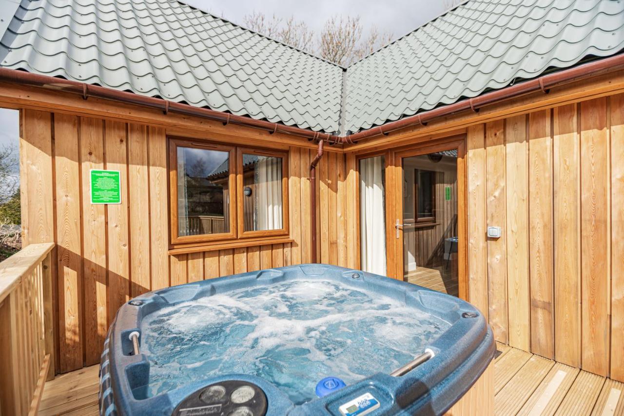Osprey Lodge 1 With Hot Tub Newton Stewart Εξωτερικό φωτογραφία